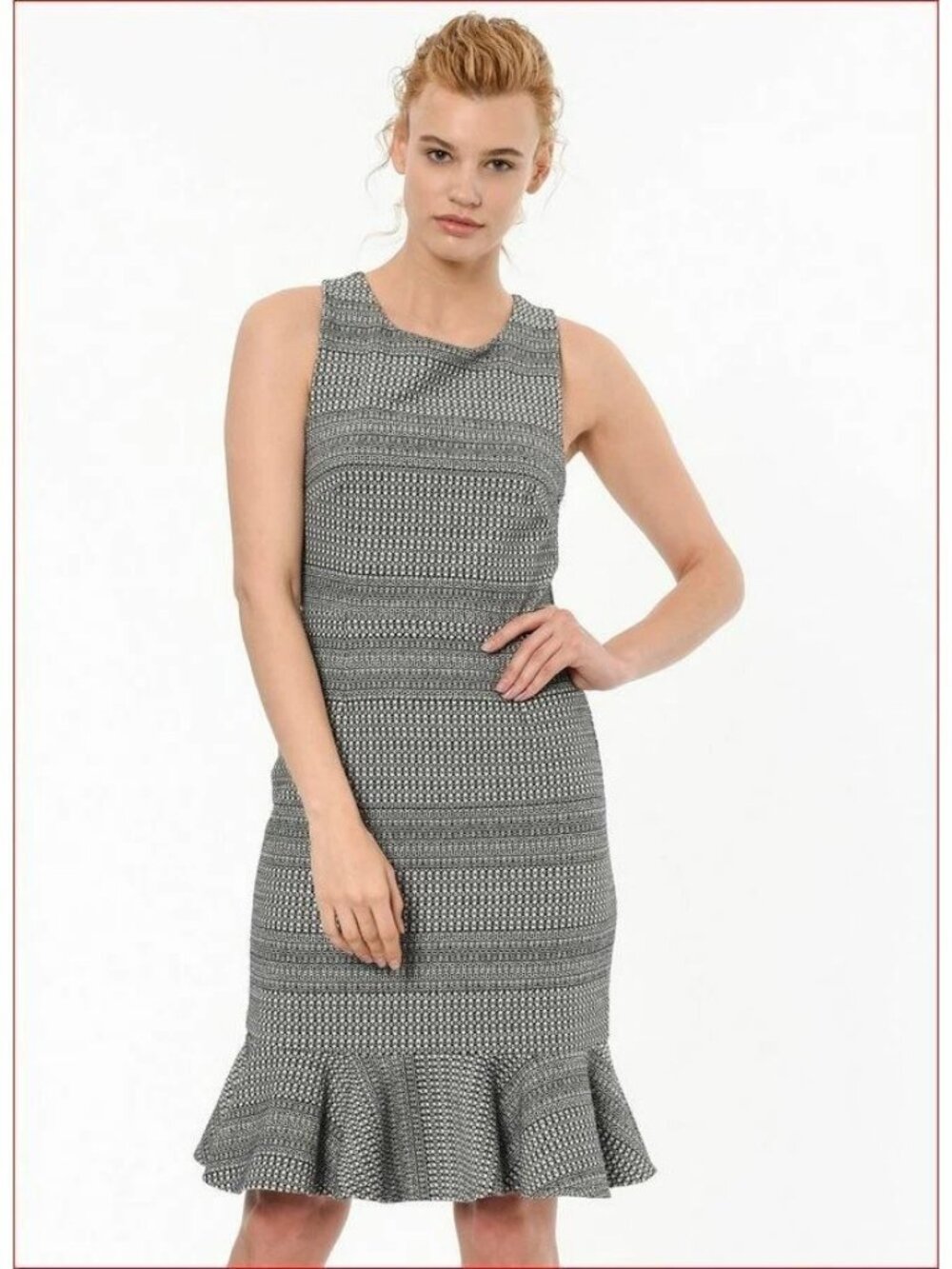 Banana Republic Size 4 Navy Blue & White Geometric Jacquard Flounce Hem Dress